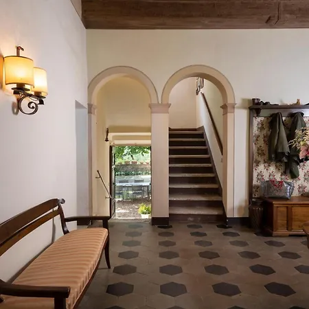 Villa Private Staffed Tuscan Estate With Large Pool 5 Min From Siena