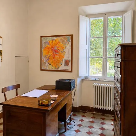 Private Staffed Tuscan Estate With Large Pool 5 Min From Siena